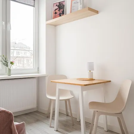 Apartmán Tamka Powisle Pink By Bookinghost *