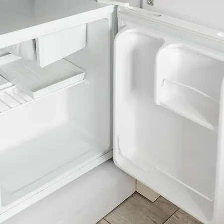 Tamka Powisle Pink By Bookinghost * Varsó